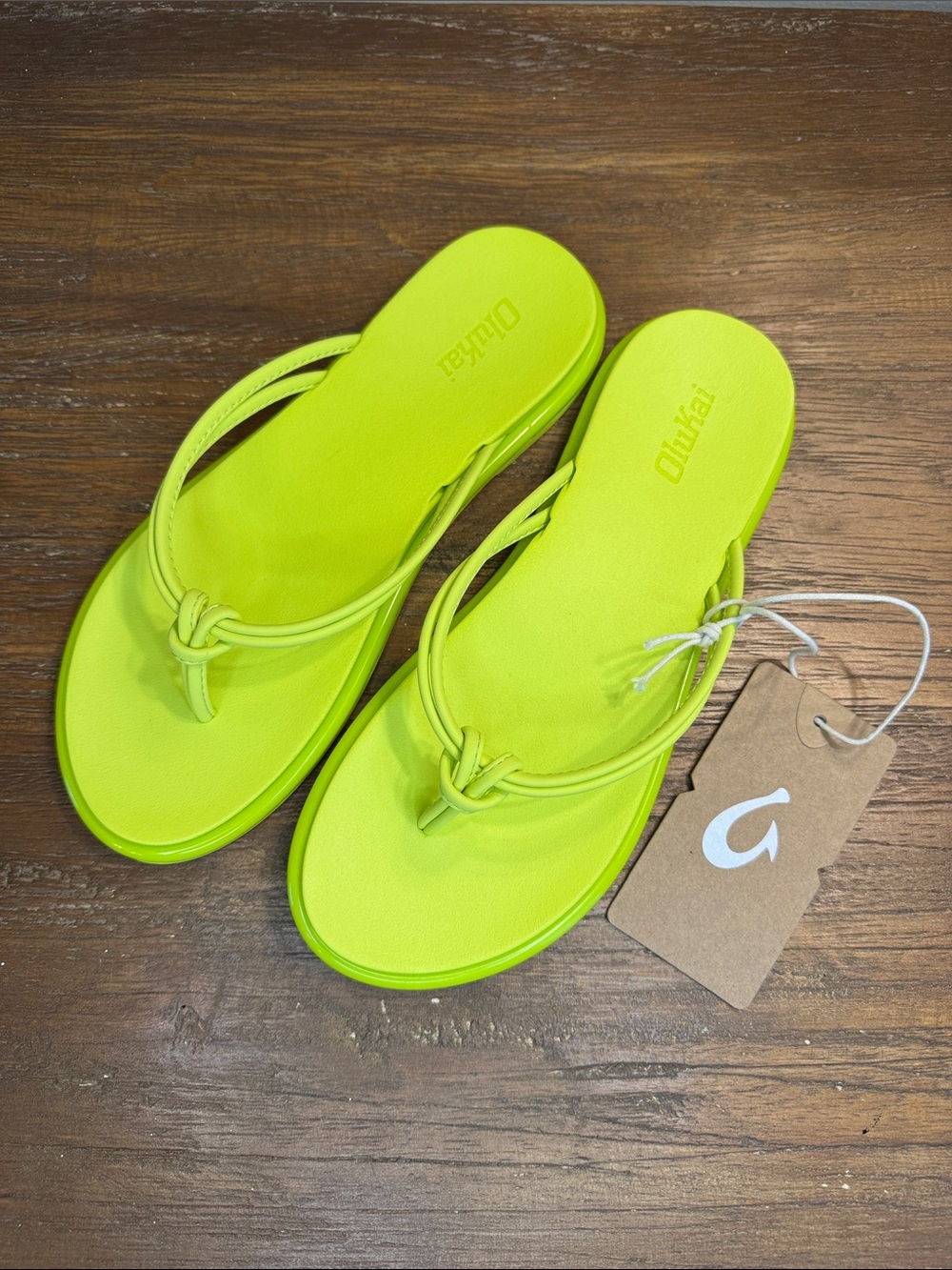 OluKai Aka Flip Flops